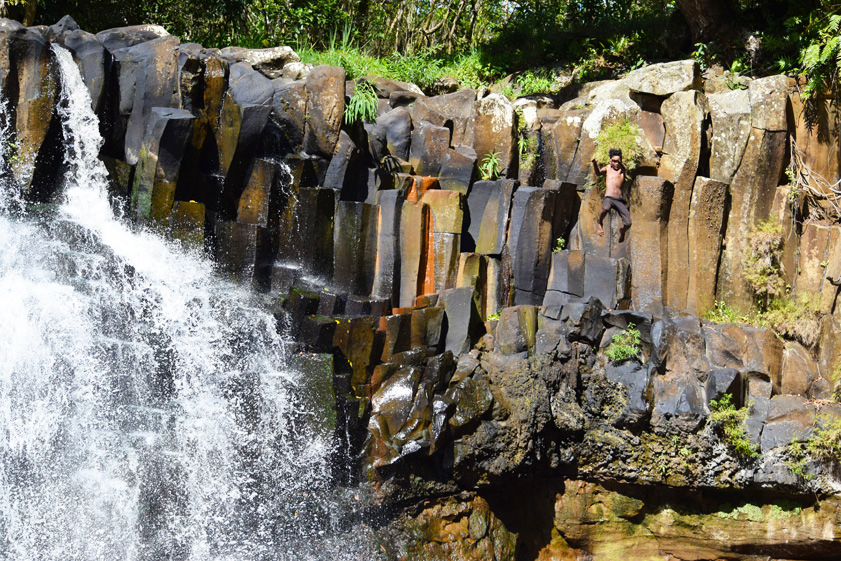 mauritius_waterfall